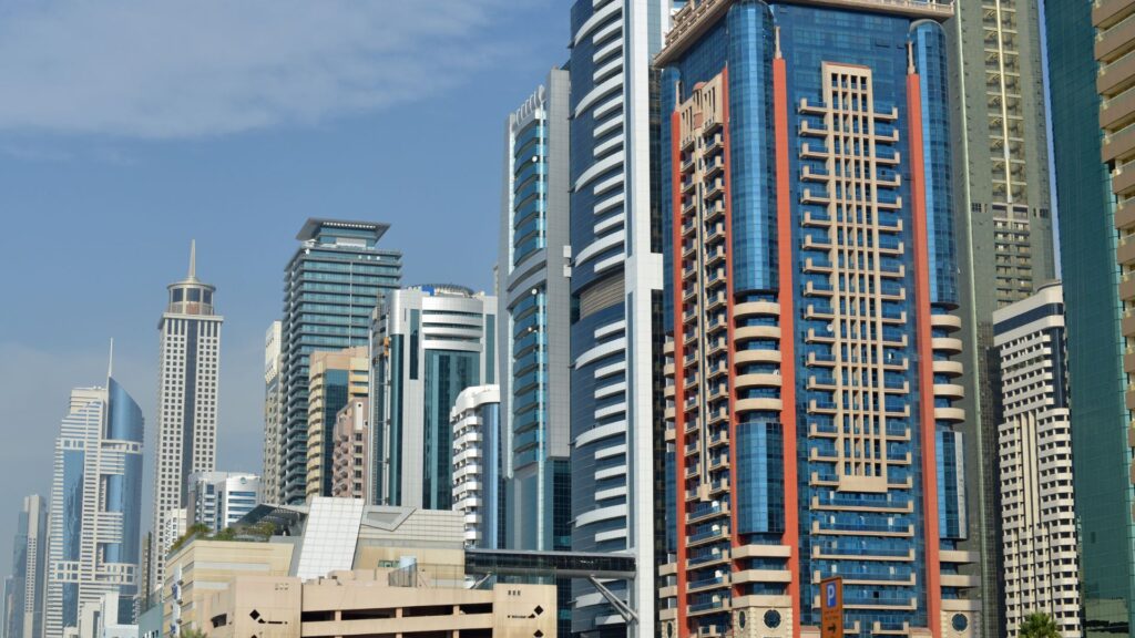 invest in Abu Dhabi real estate