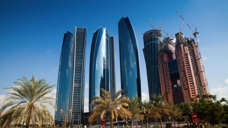 Comprar inmuebles en Abu Dhabi con criptografía