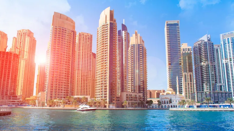 Cómo-Comprar-Inmuebles-en-Abu-Dhabi-con-Bitcoin